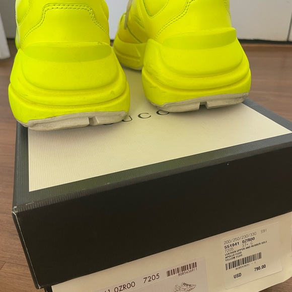 Authentic Neon Yellow Gucci sneakers. HARD TO FIND - Picture 4 of 7
